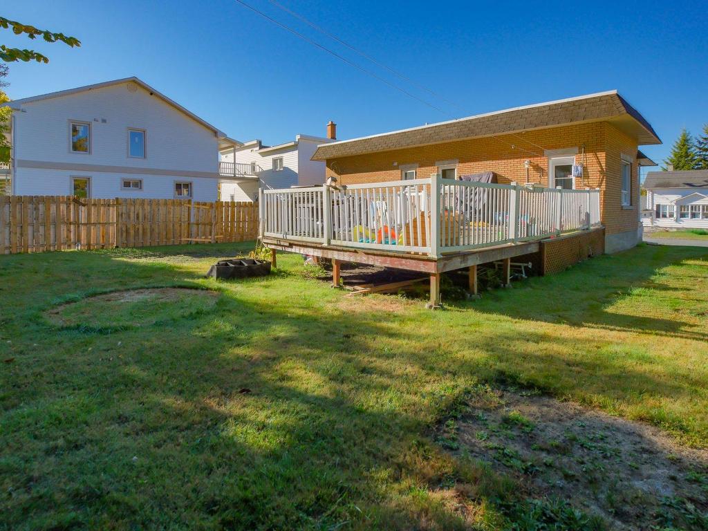 









257

 - 259


Rue Landry

,
Thetford Mines,




QC
G6G4S6

