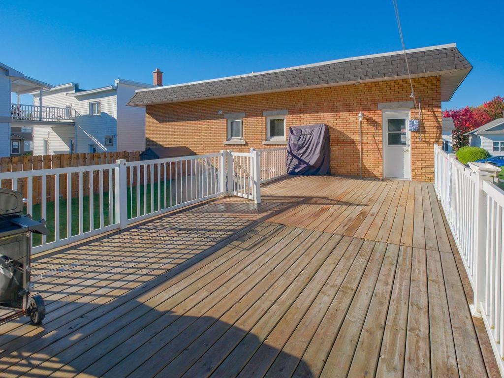 









257

 - 259


Rue Landry

,
Thetford Mines,




QC
G6G4S6


