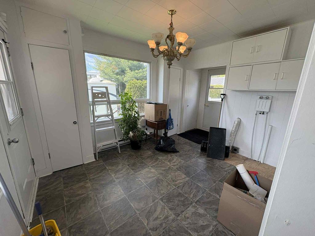 









257

 - 259


Rue Landry

,
Thetford Mines,




QC
G6G4S6

