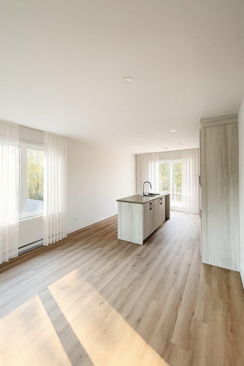 









37


Rue Lalonde

,
Huntingdon,




QC
J0S1H0

