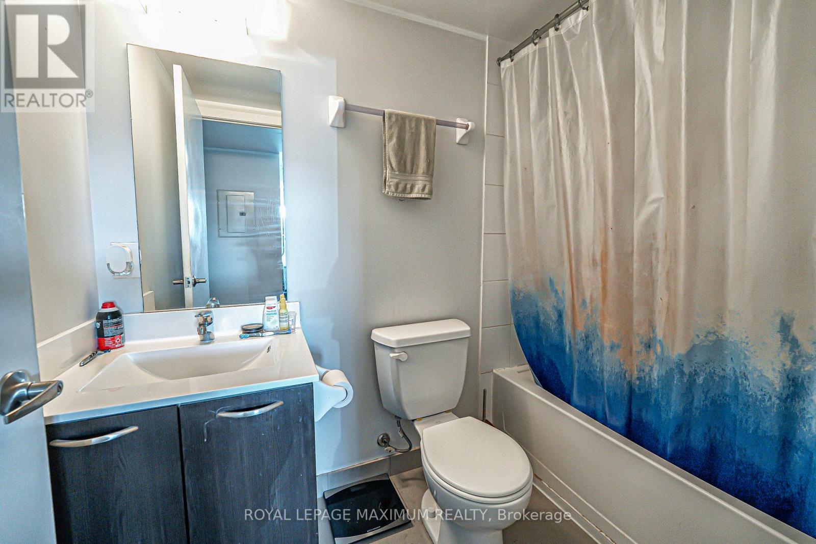 












617 - 38 JOE SHUSTER WAY

,
Toronto,




Ontario
M6K0A5

