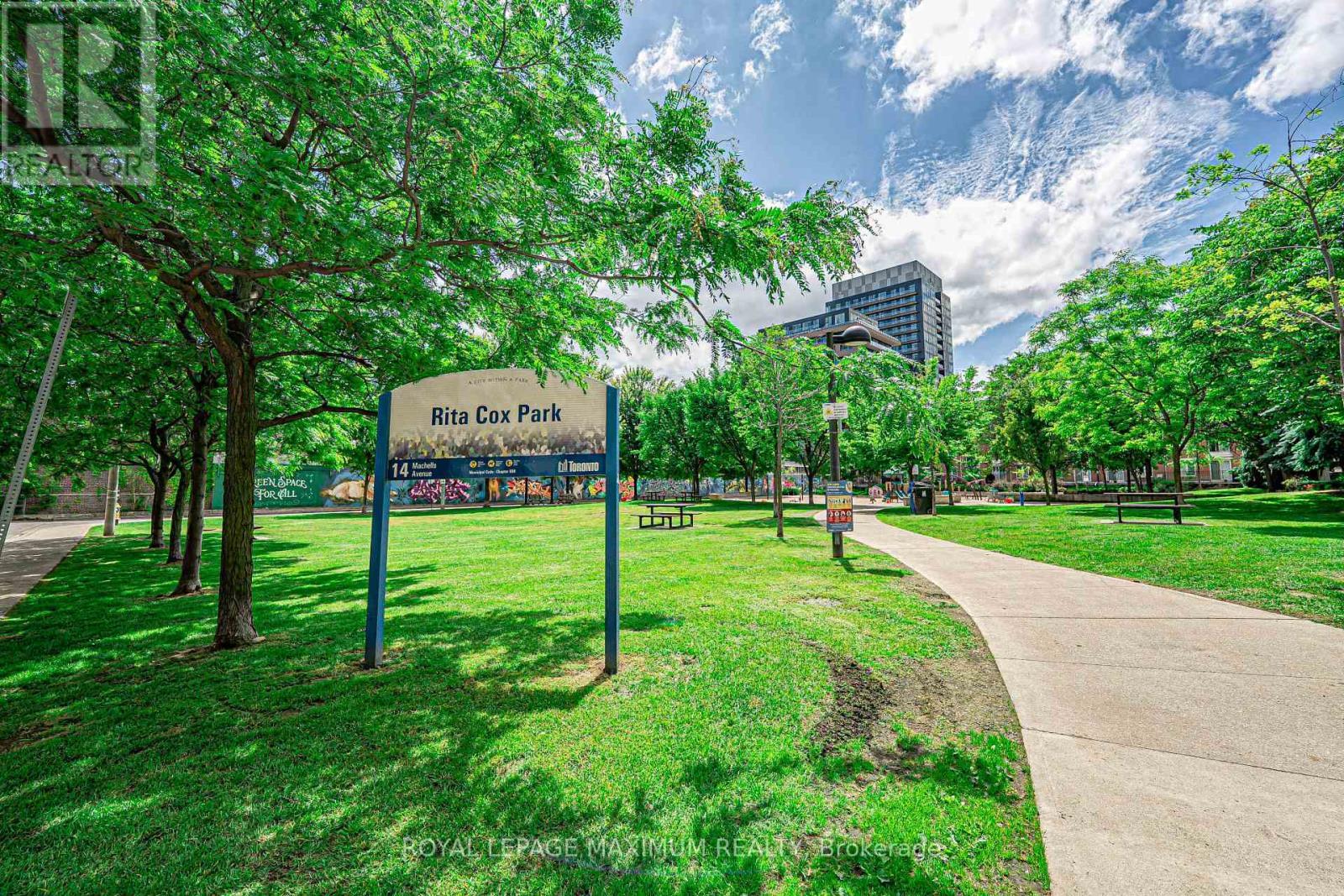 












617 - 38 JOE SHUSTER WAY

,
Toronto,




Ontario
M6K0A5

