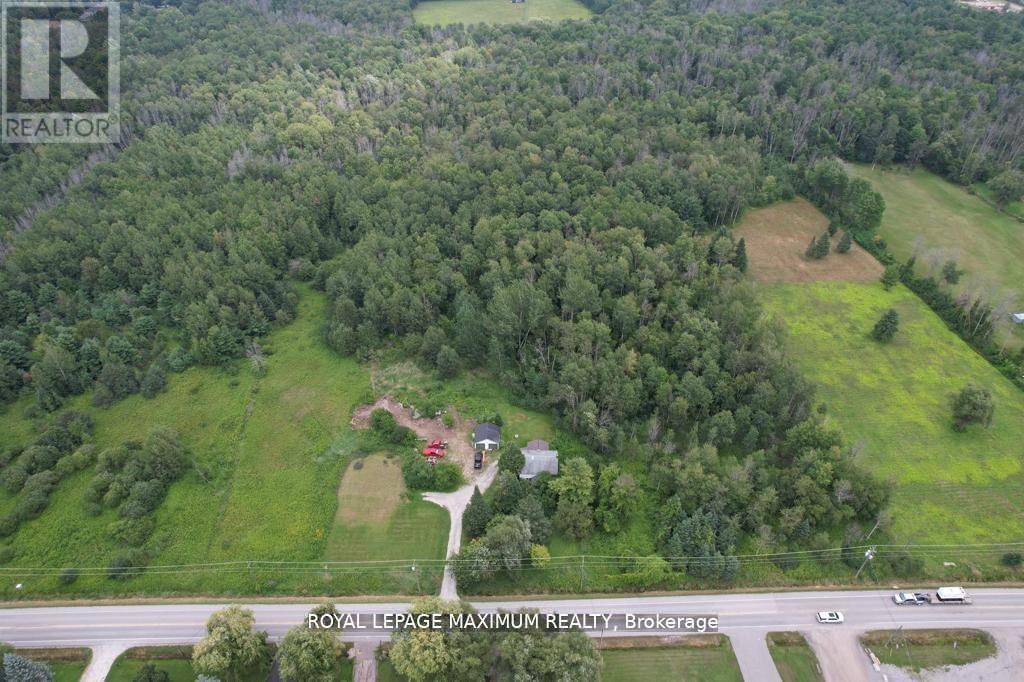 












20223 BATHURST STREET

,
East Gwillimbury,







Ontario
L9N1N3

