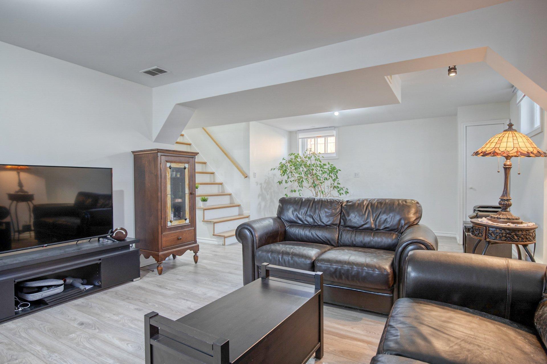 









7


Rue Jean-Cadieux

,
Boucherville,




QC
J4B2G8

