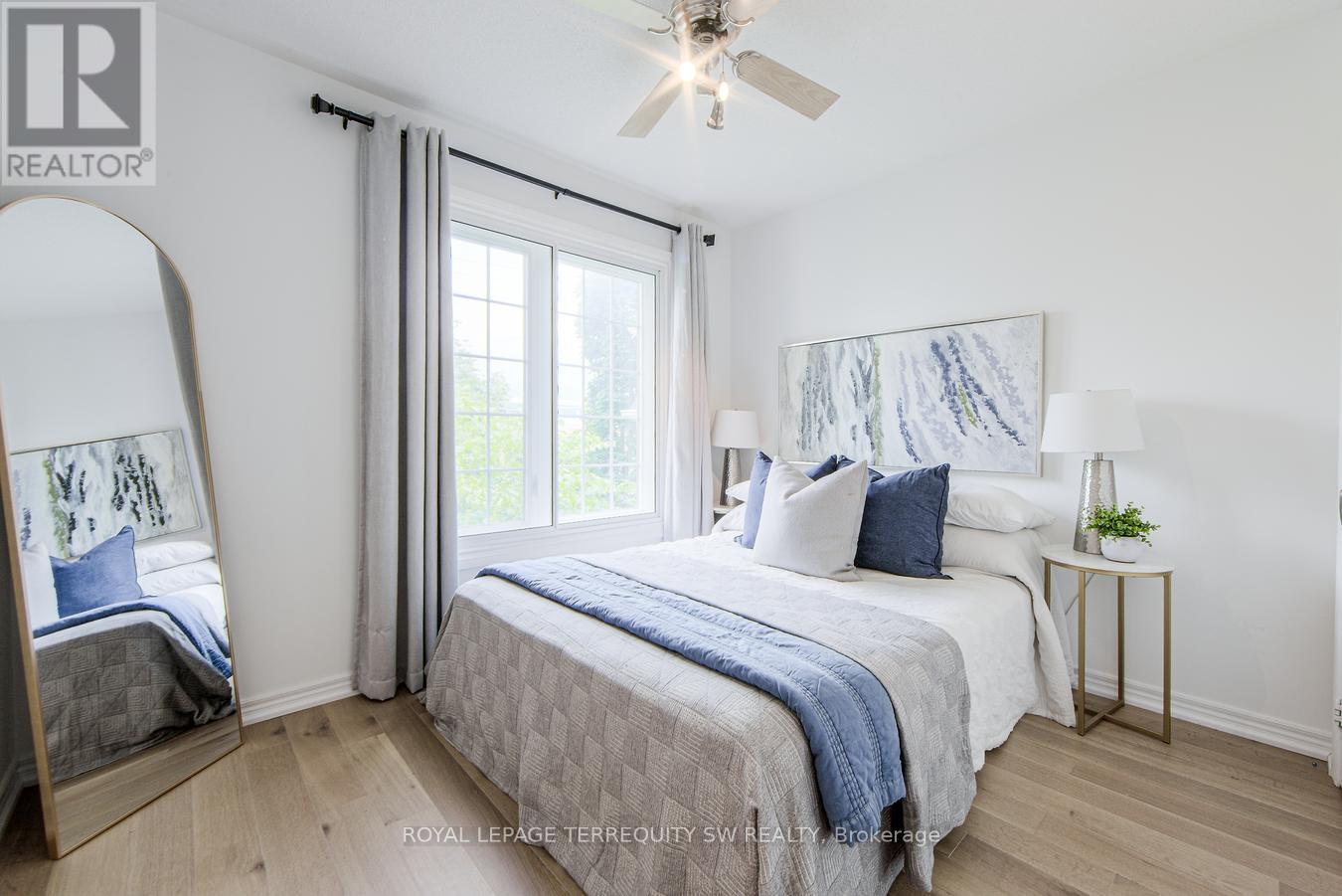 












3895 EGLINTON AVENUE W

,
Mississauga,




Ontario
L5M7Z7

