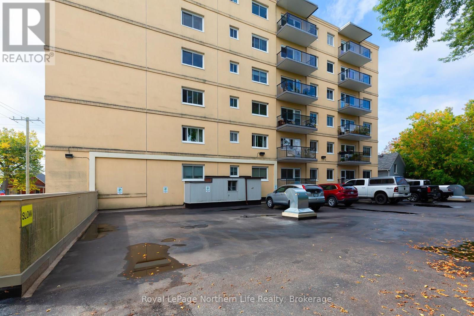 












204 - 810 MAIN STREET W

,
North Bay (West End),




Ontario
P1B2V9

