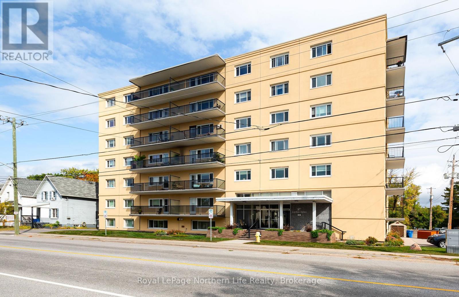 












204 - 810 MAIN STREET W

,
North Bay (West End),




Ontario
P1B2V9

