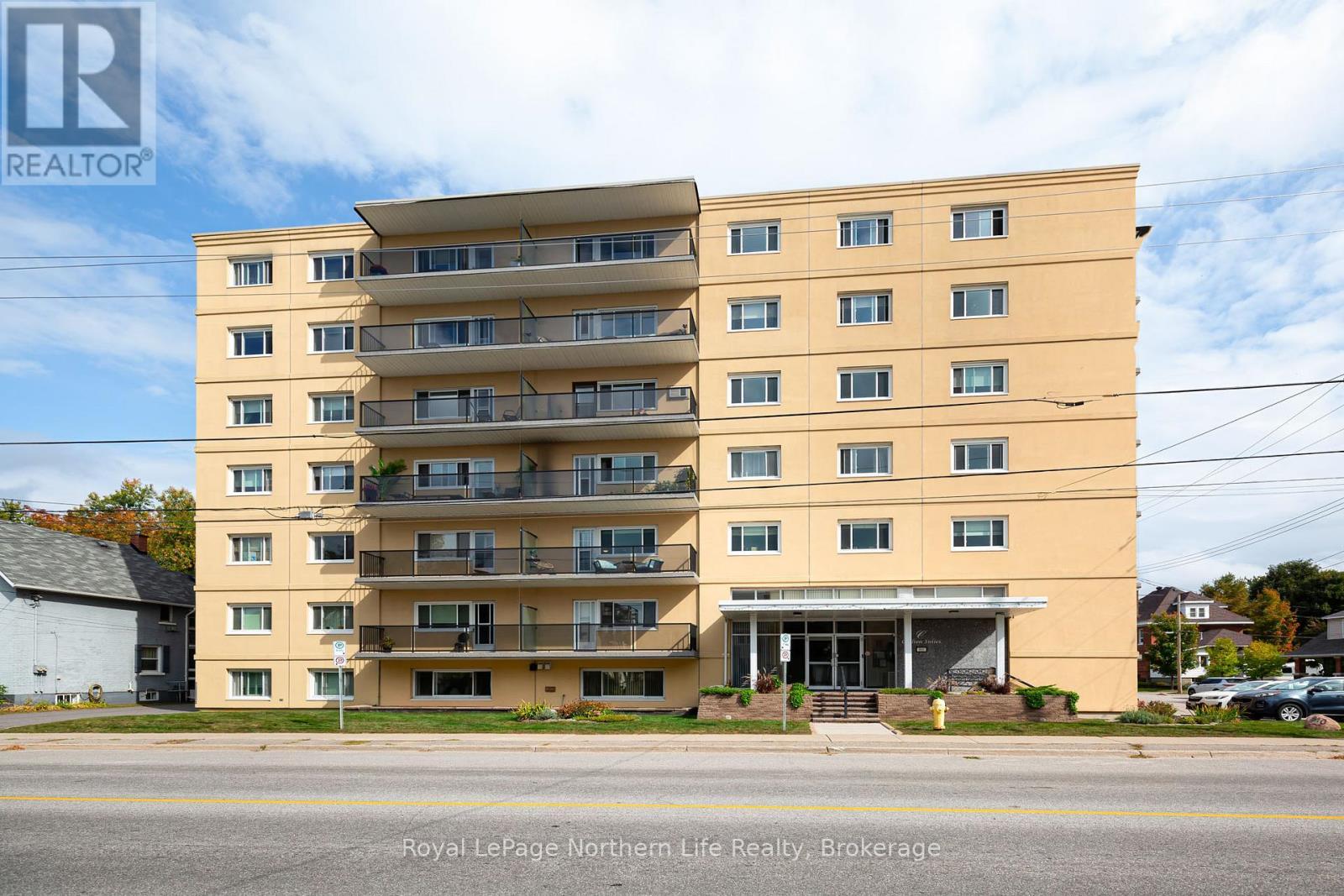 












204 - 810 MAIN STREET W

,
North Bay (West End),




Ontario
P1B2V9

