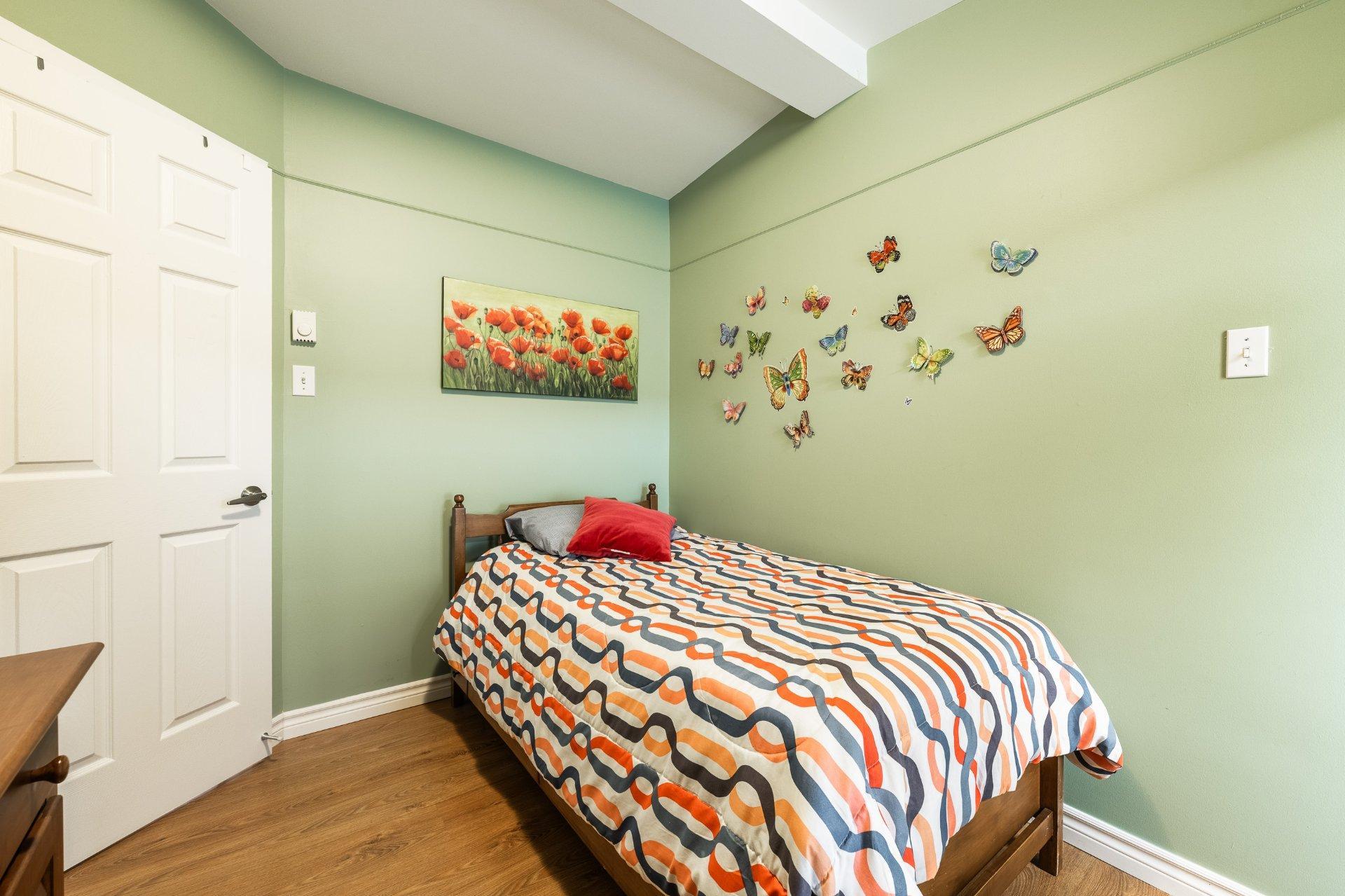 









60


Rue de la Calèche

,
Saint-Basile-le-Grand,




QC
J3N1P1

