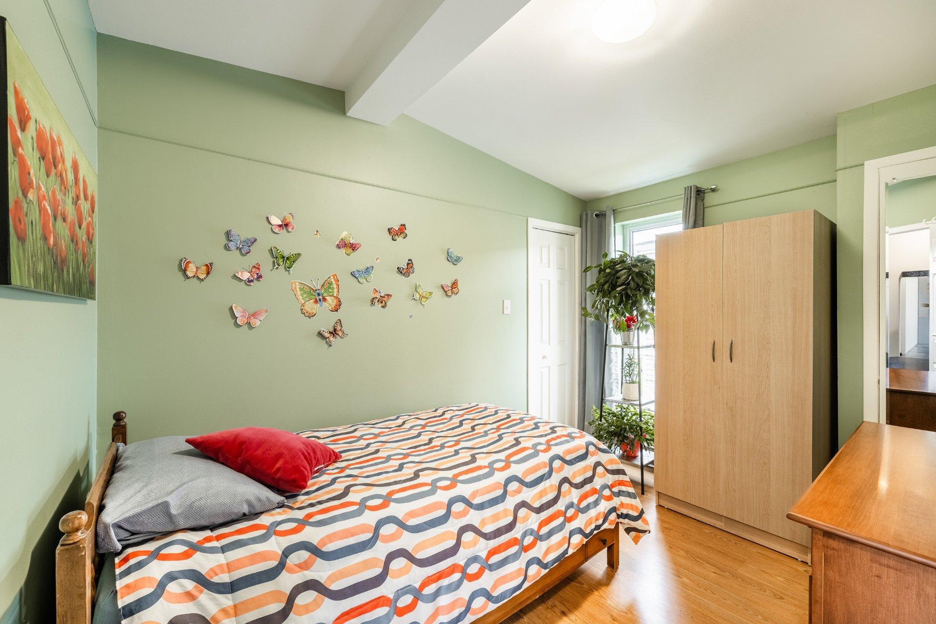 









60


Rue de la Calèche

,
Saint-Basile-le-Grand,




QC
J3N1P1

