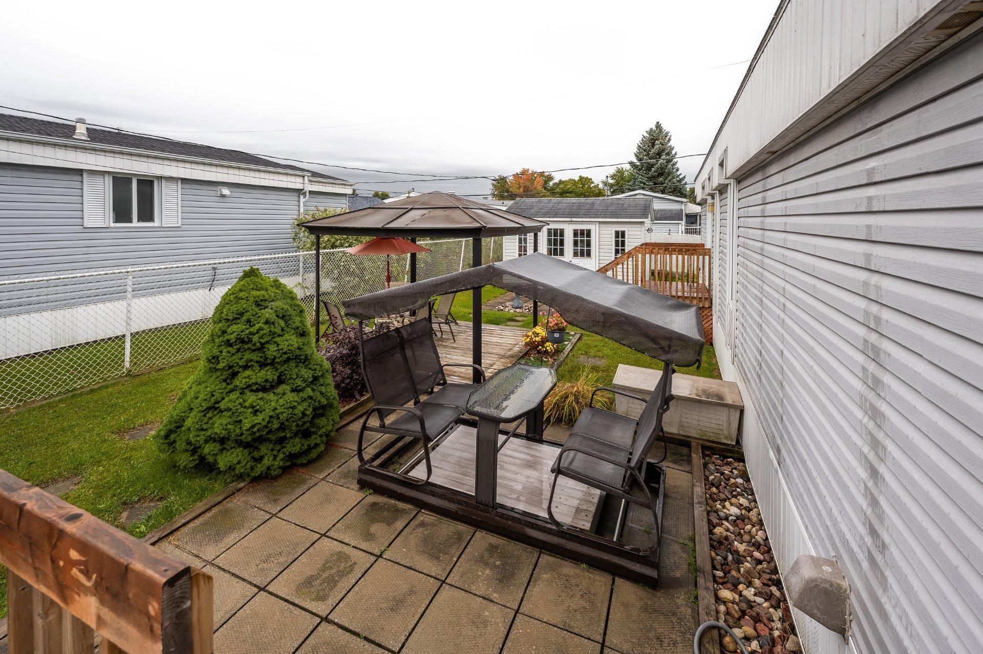 









60


Rue de la Calèche

,
Saint-Basile-le-Grand,




QC
J3N1P1

