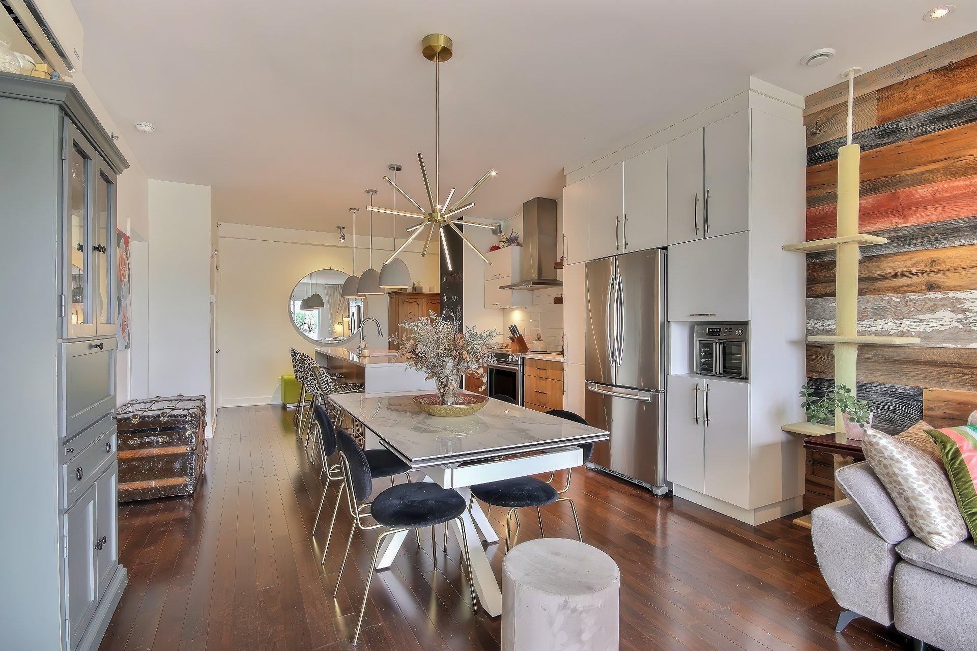 









2500


Place Chassé

, 405,
Montréal (Rosemont/La Petite-Patrie),




QC
H1Y0A9

