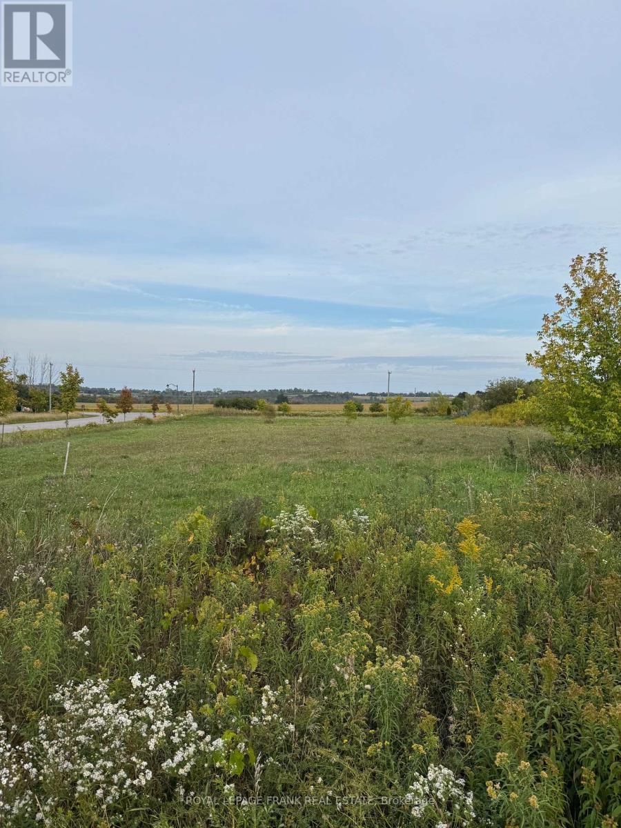 












1 BAGSHAW CRESCENT

,
Uxbridge,







Ontario
L9P0A9

