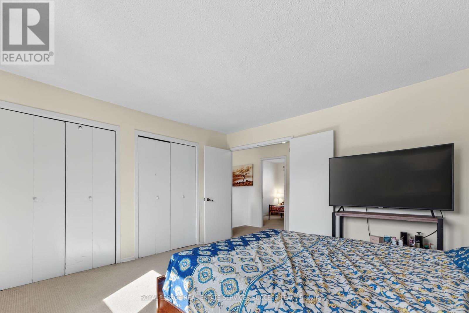 












19 - 120 FALCONER DRIVE

,
Mississauga,




Ontario
L5N1P5

