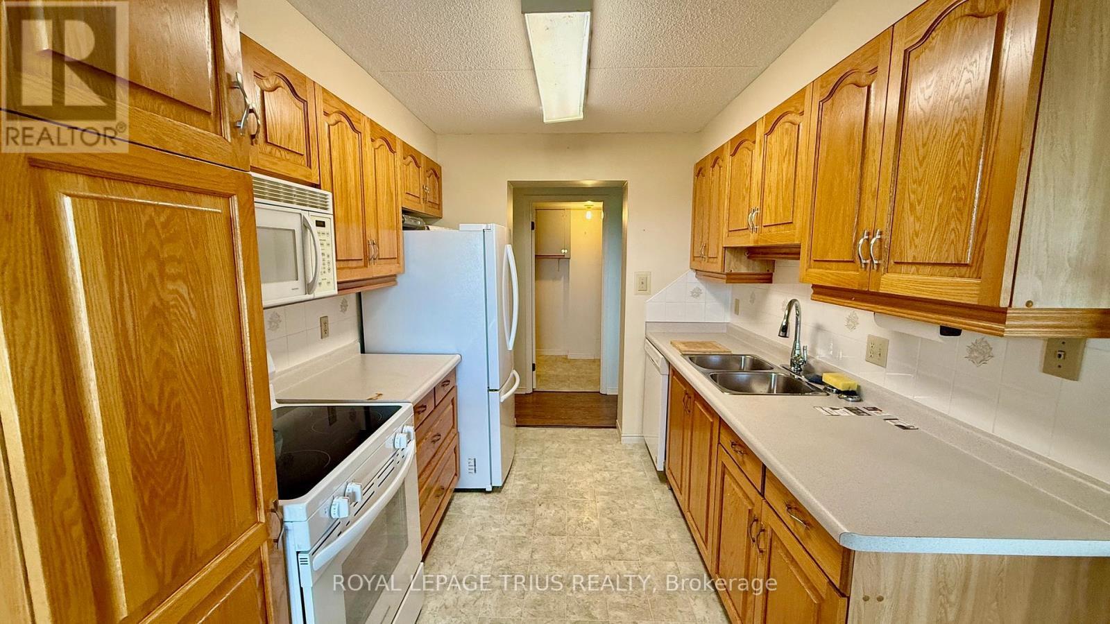 












604 - 5 MILL POND COURT

,
Norfolk (Simcoe),




Ontario
N3Y5J6

