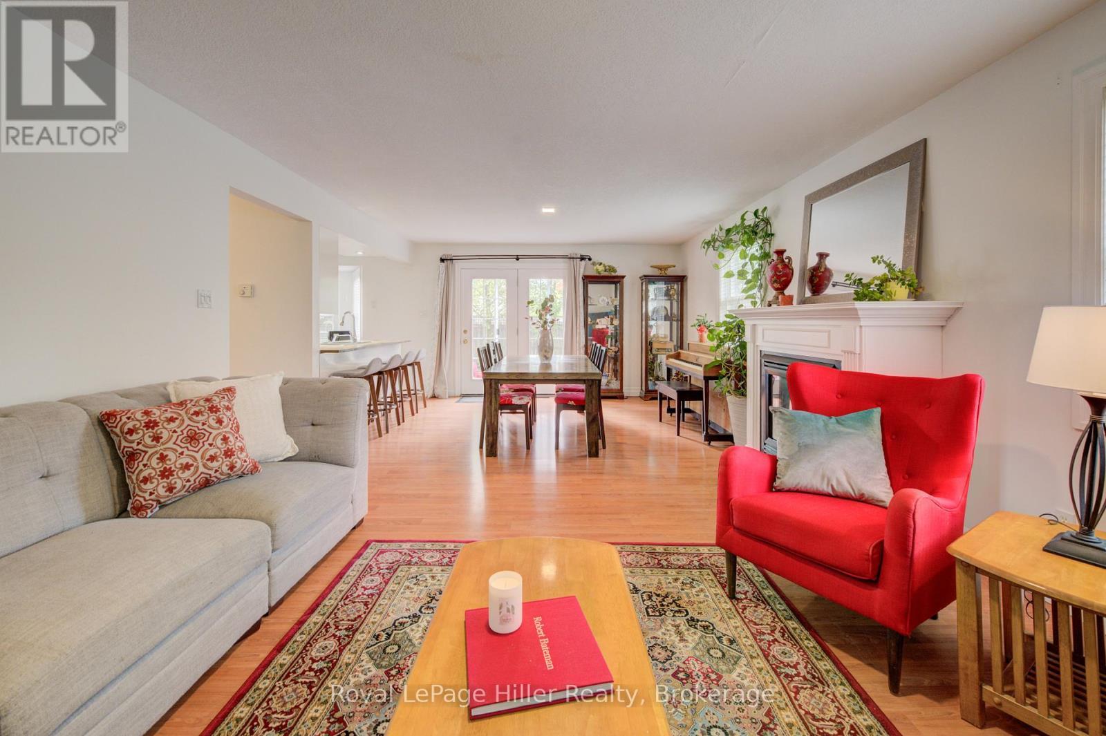 












34 EAGLE DRIVE

,
Stratford,




Ontario
N5A7Y8

