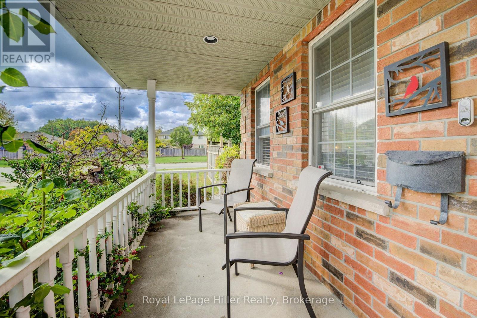 












34 EAGLE DRIVE

,
Stratford,




Ontario
N5A7Y8

