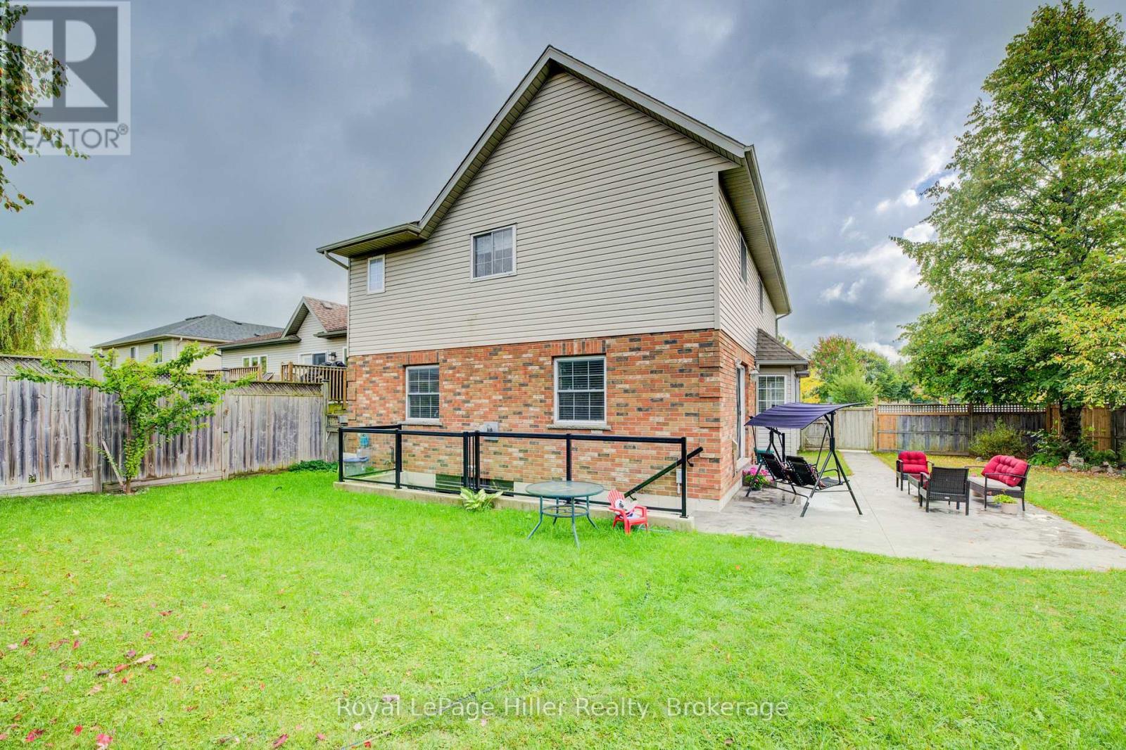 












34 EAGLE DRIVE

,
Stratford,




Ontario
N5A7Y8

