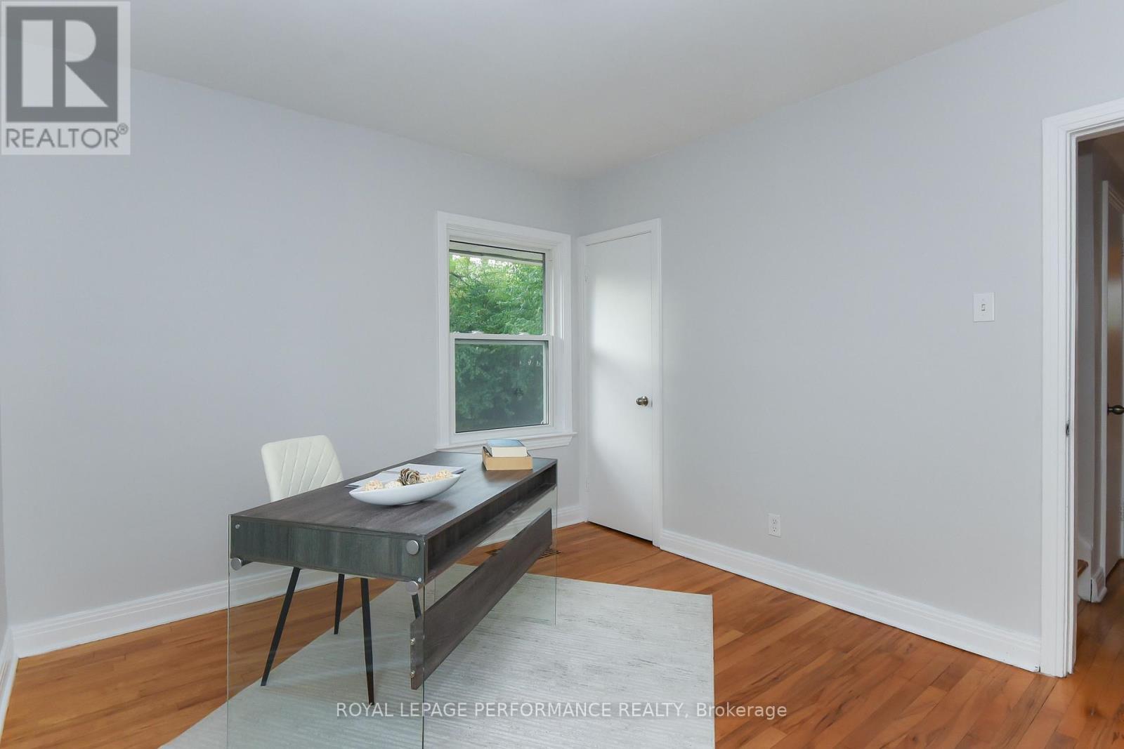 












274 QUEEN MARY STREET

,
Ottawa,




Ontario
K1K1X2

