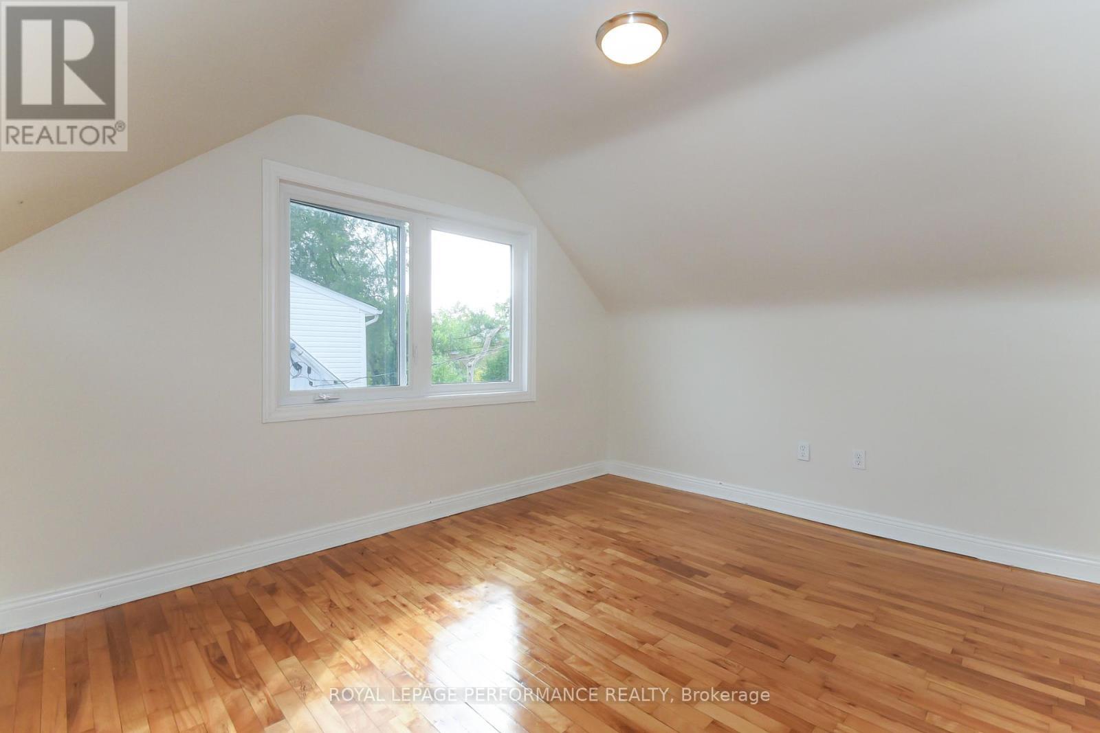 












274 QUEEN MARY STREET

,
Ottawa,




Ontario
K1K1X2

