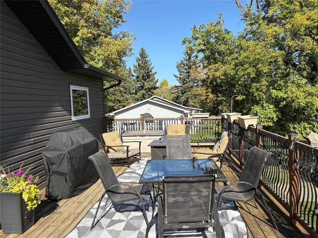 












34 3rd Street NE

,
Hamiota,




Manitoba
R0M0T0

