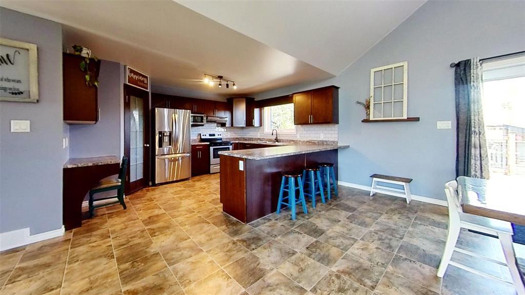 












34 3rd Street NE

,
Hamiota,




Manitoba
R0M0T0

