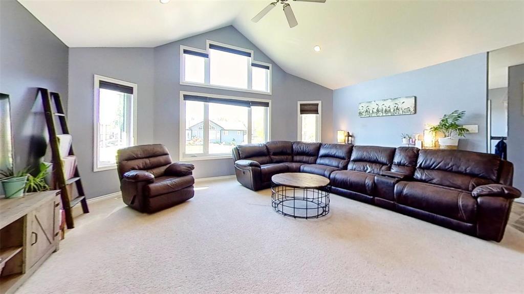 












34 3rd Street NE

,
Hamiota,




Manitoba
R0M0T0

