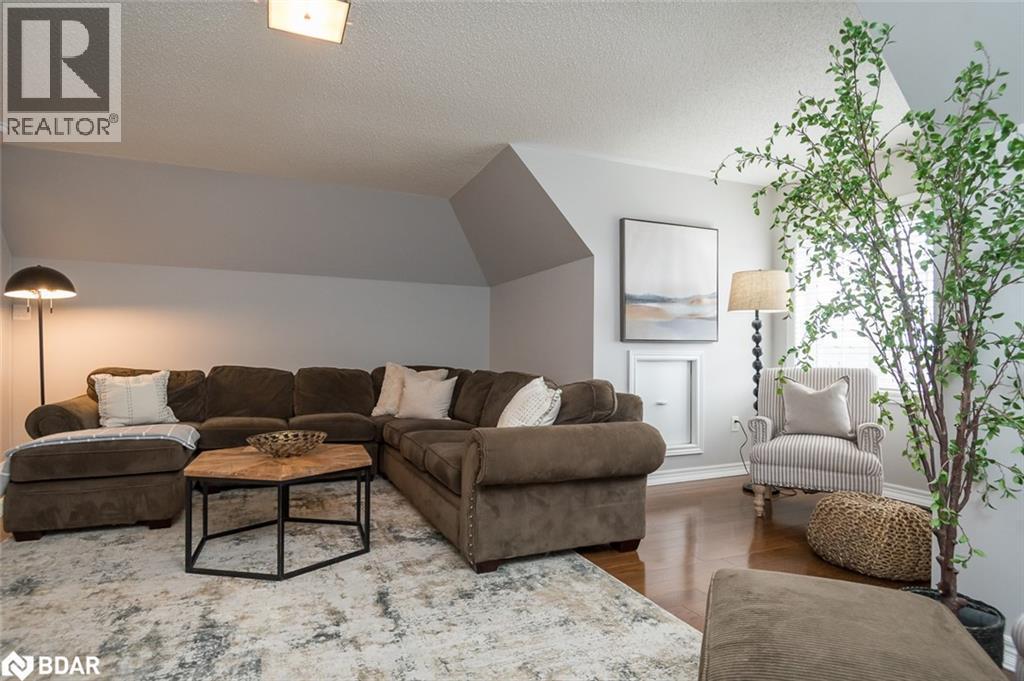 












476 LAUNDON Terrace

,
Milton,




Ontario
L9T7X9


