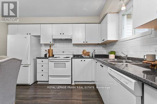 












929 SOUTHDOWN DRIVE

,
Oshawa (Donevan),




Ontario
L1H7Z5

