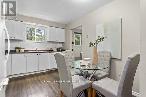












929 SOUTHDOWN DRIVE

,
Oshawa (Donevan),




Ontario
L1H7Z5

