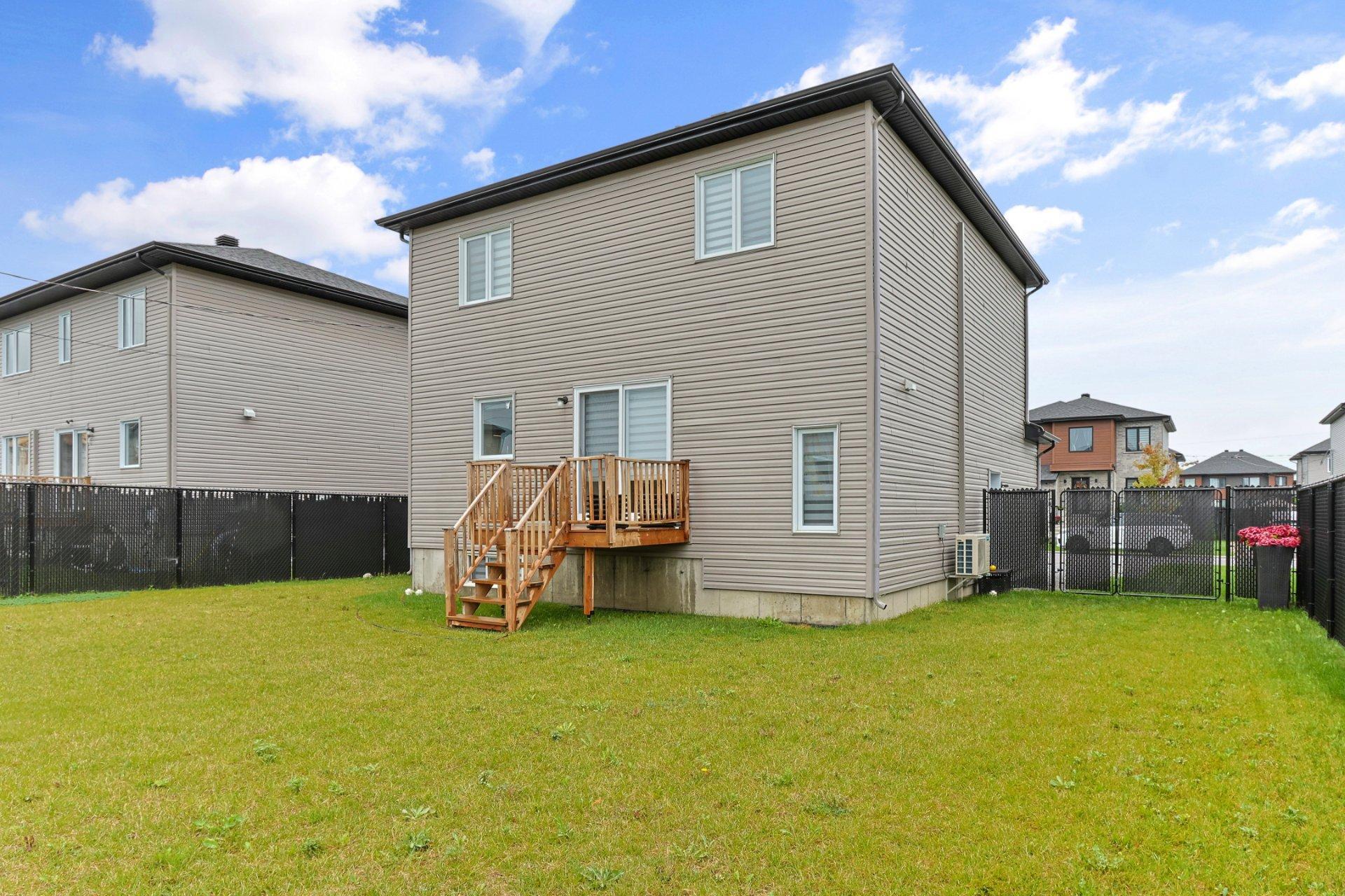 









73


Av. des Tilleuls

,
Salaberry-de-Valleyfield,




QC
J6T0P3

