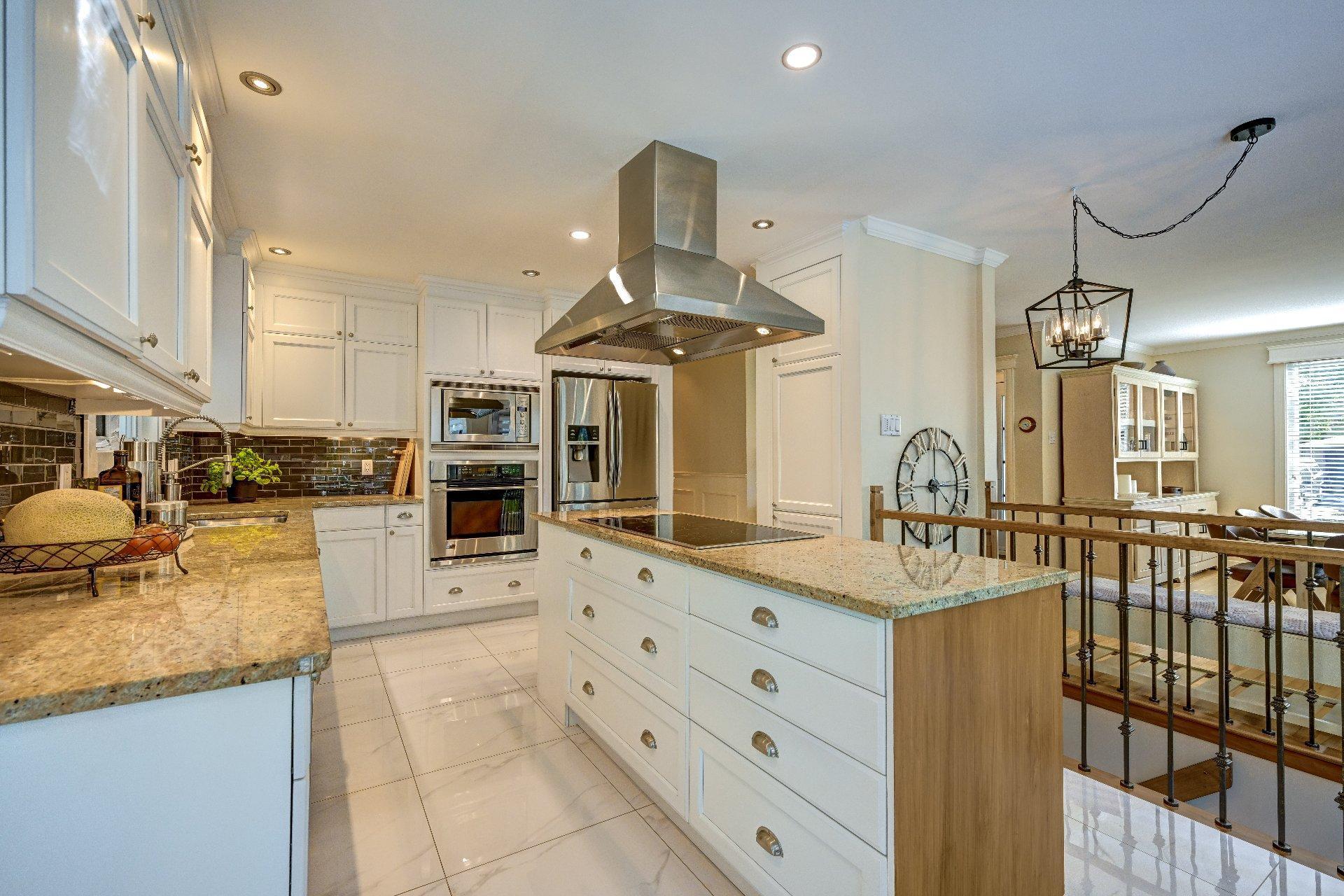 









10


Rue Laurier

,
Saint-Eustache,




QC
J7R2E8

