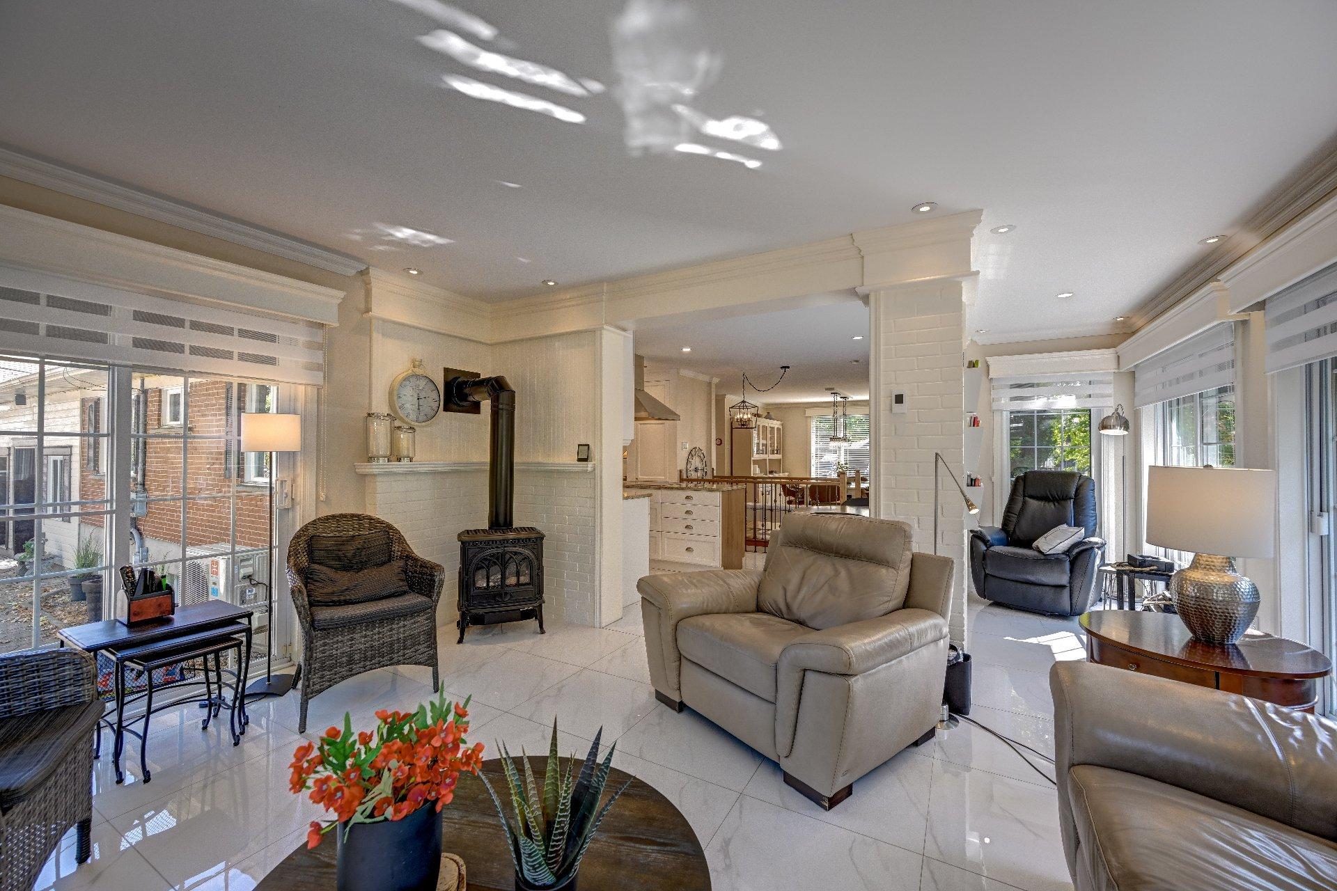 









10


Rue Laurier

,
Saint-Eustache,




QC
J7R2E8

