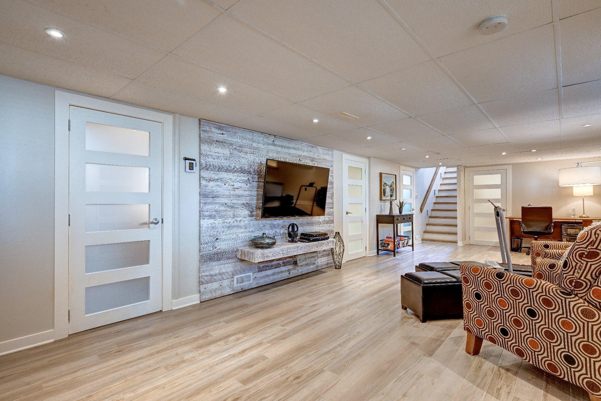 









10


Rue Laurier

,
Saint-Eustache,




QC
J7R2E8

