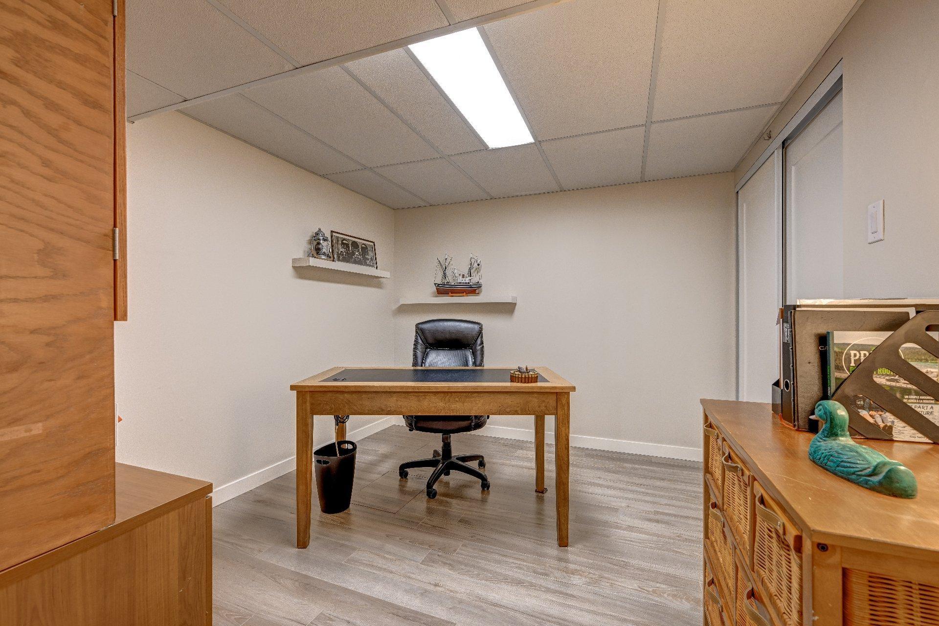 









10


Rue Laurier

,
Saint-Eustache,




QC
J7R2E8


