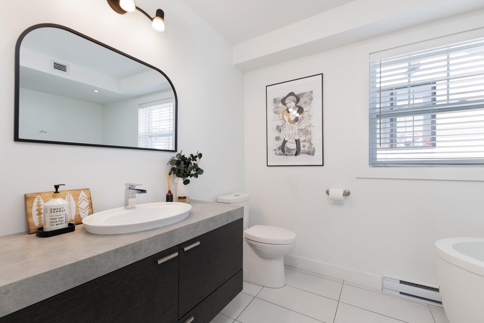 









101


Rue Chartrand

, 201,
Terrebonne (Terrebonne),




QC
J6W2L2

