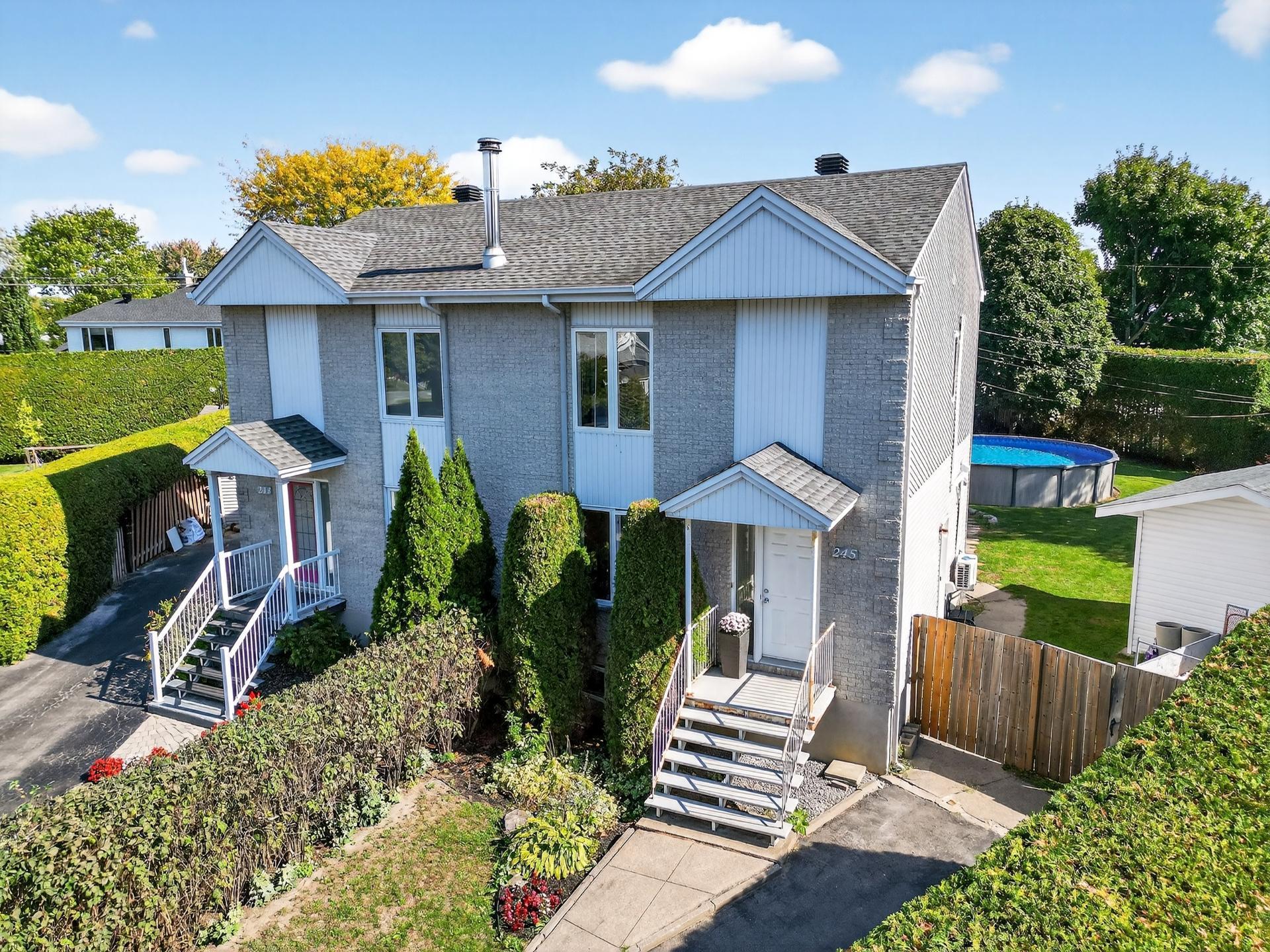 









245


Rue Bricot

,
Saint-Eustache,




QC
J7R6L7

