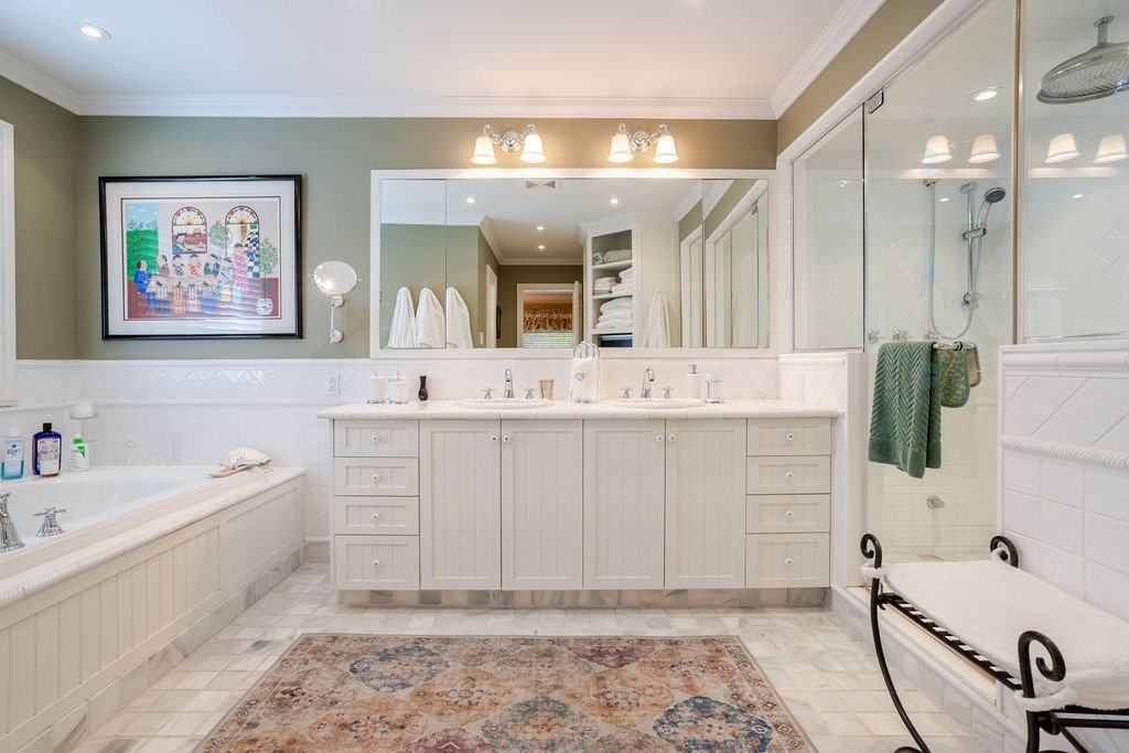 









120


Av. Nantel

,
Sainte-Agathe-des-Monts,




QC
J8C1E8

