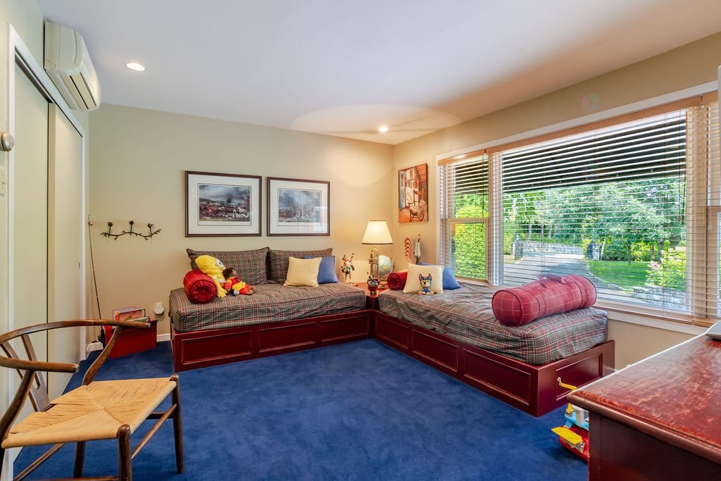 









120


Av. Nantel

,
Sainte-Agathe-des-Monts,




QC
J8C1E8

