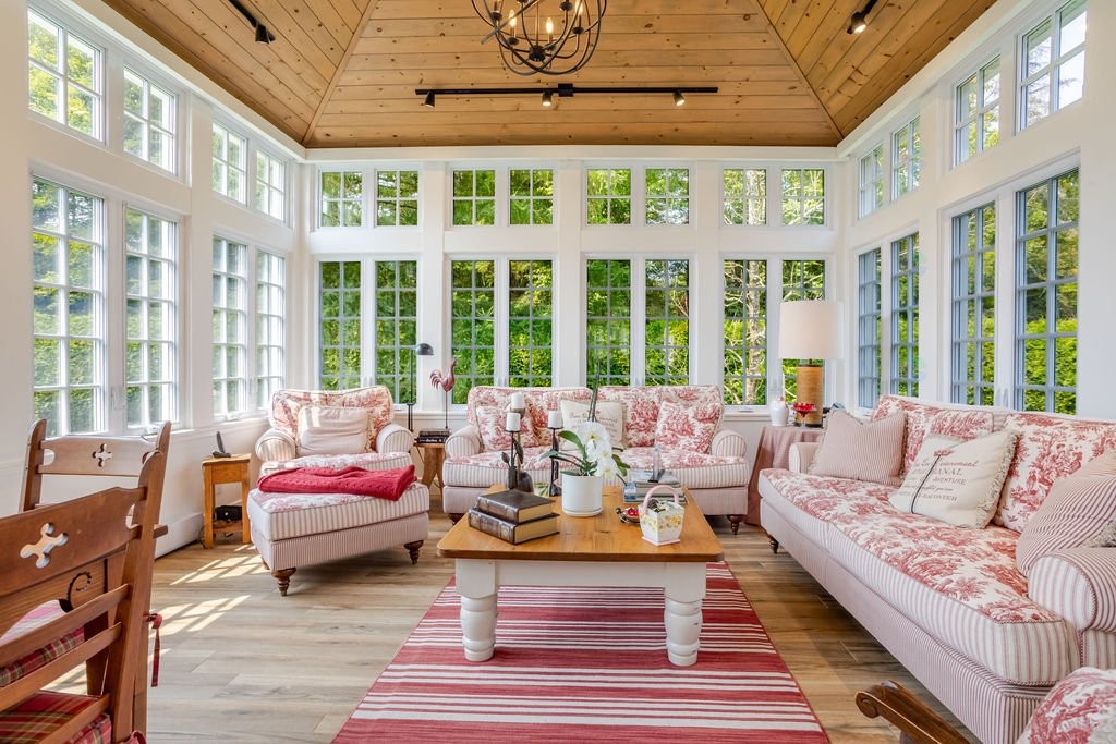 









120


Av. Nantel

,
Sainte-Agathe-des-Monts,




QC
J8C1E8

