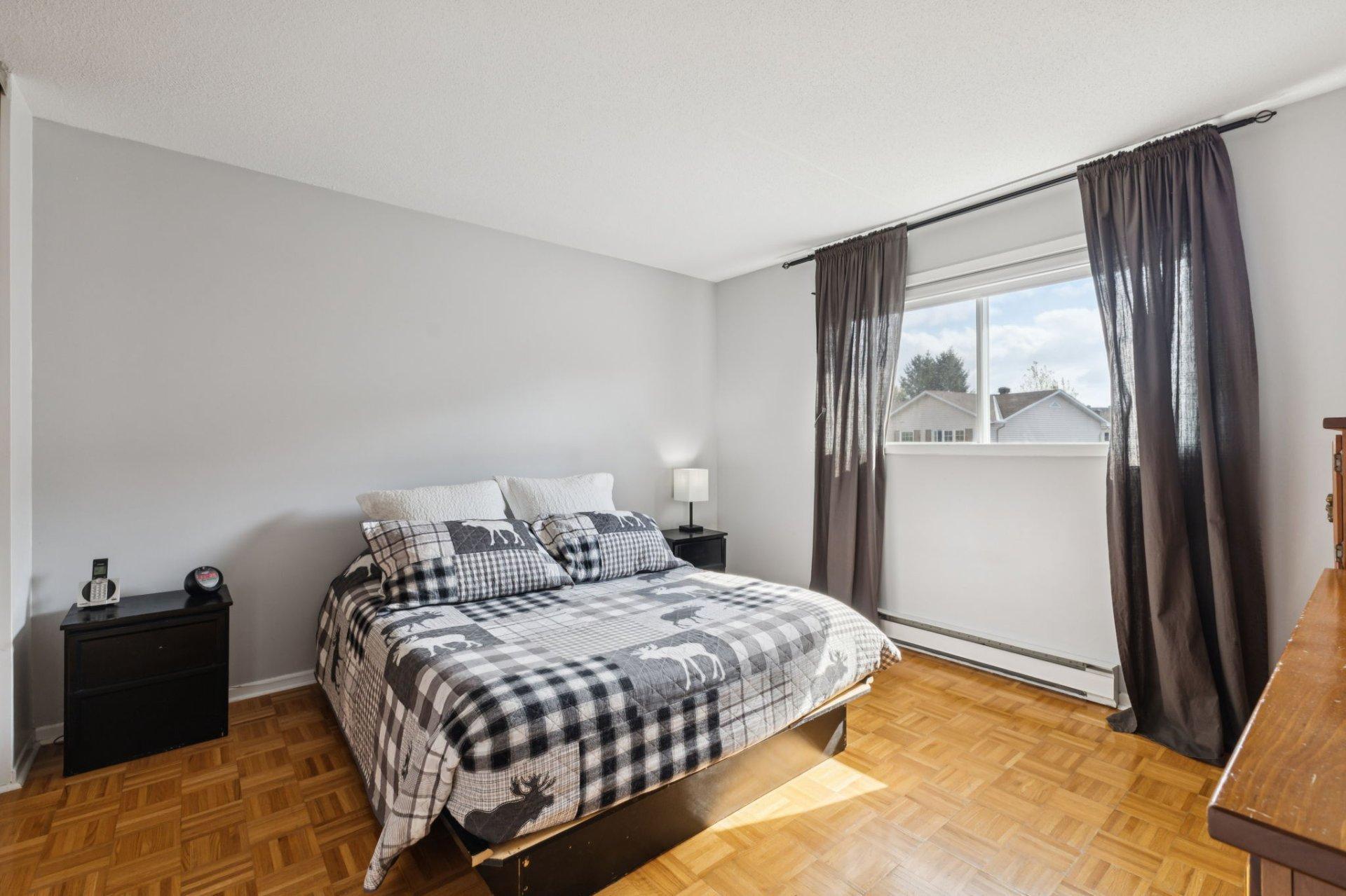 









162


Rue Doucet

,
Gatineau (Hull),




QC
J8Y5P1

