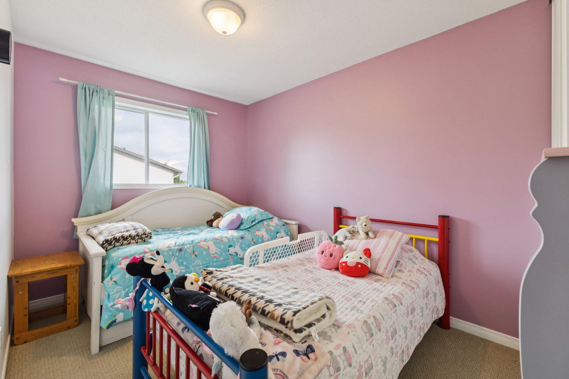 









162


Rue Doucet

,
Gatineau (Hull),




QC
J8Y5P1

