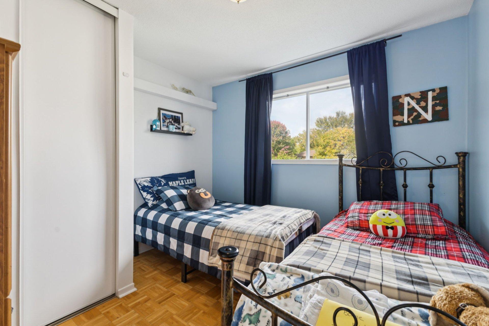 









162


Rue Doucet

,
Gatineau (Hull),




QC
J8Y5P1

