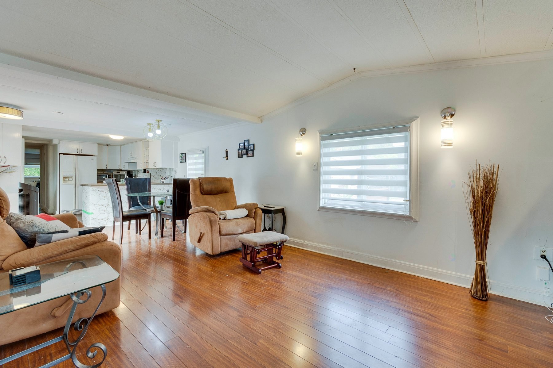 









30


5e Avenue

,
Terrebonne (Terrebonne),




QC
J6Y1M4

