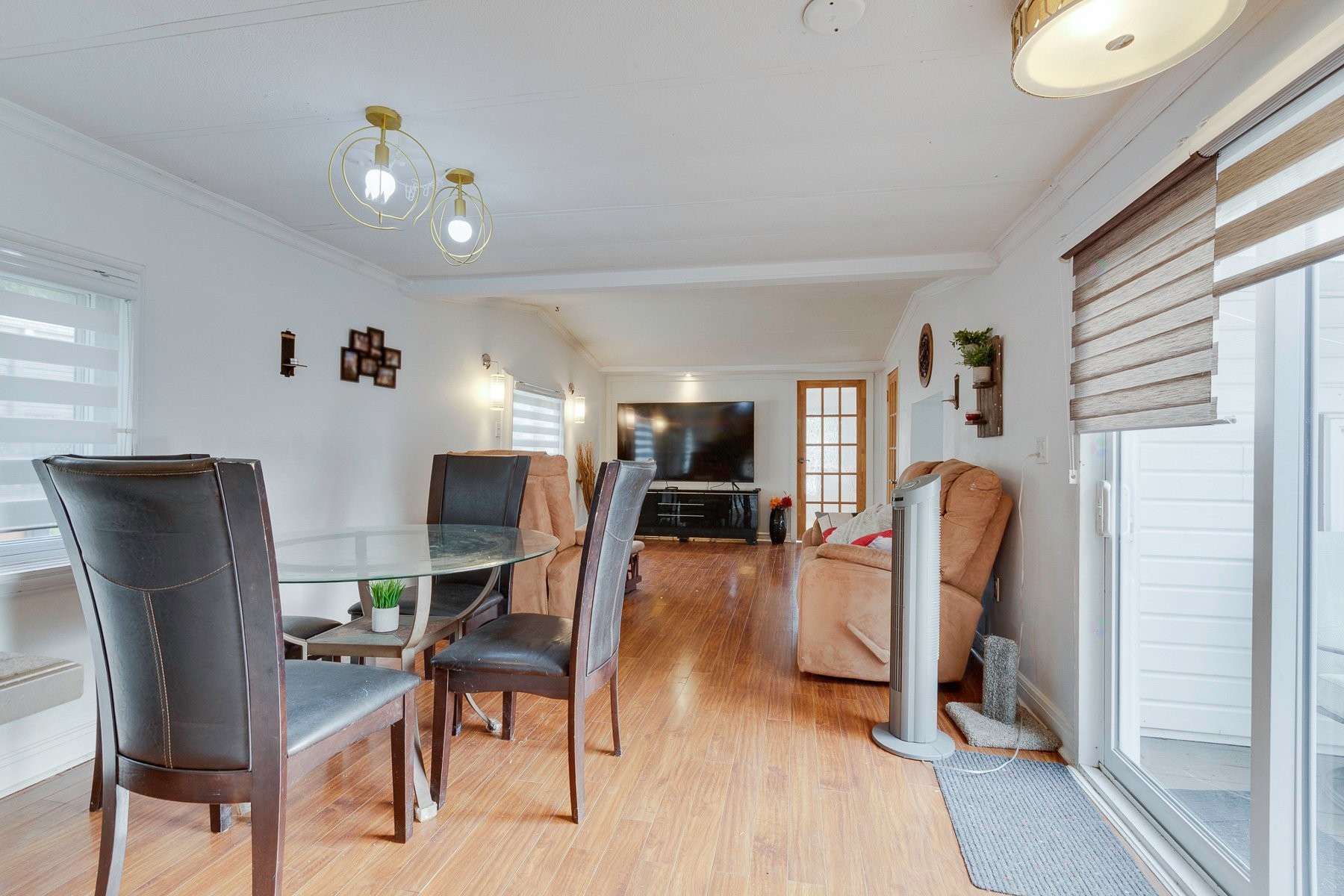 









30


5e Avenue

,
Terrebonne (Terrebonne),




QC
J6Y1M4

