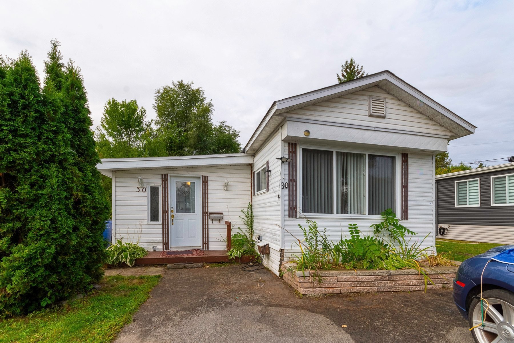 









30


5e Avenue

,
Terrebonne (Terrebonne),




QC
J6Y1M4

