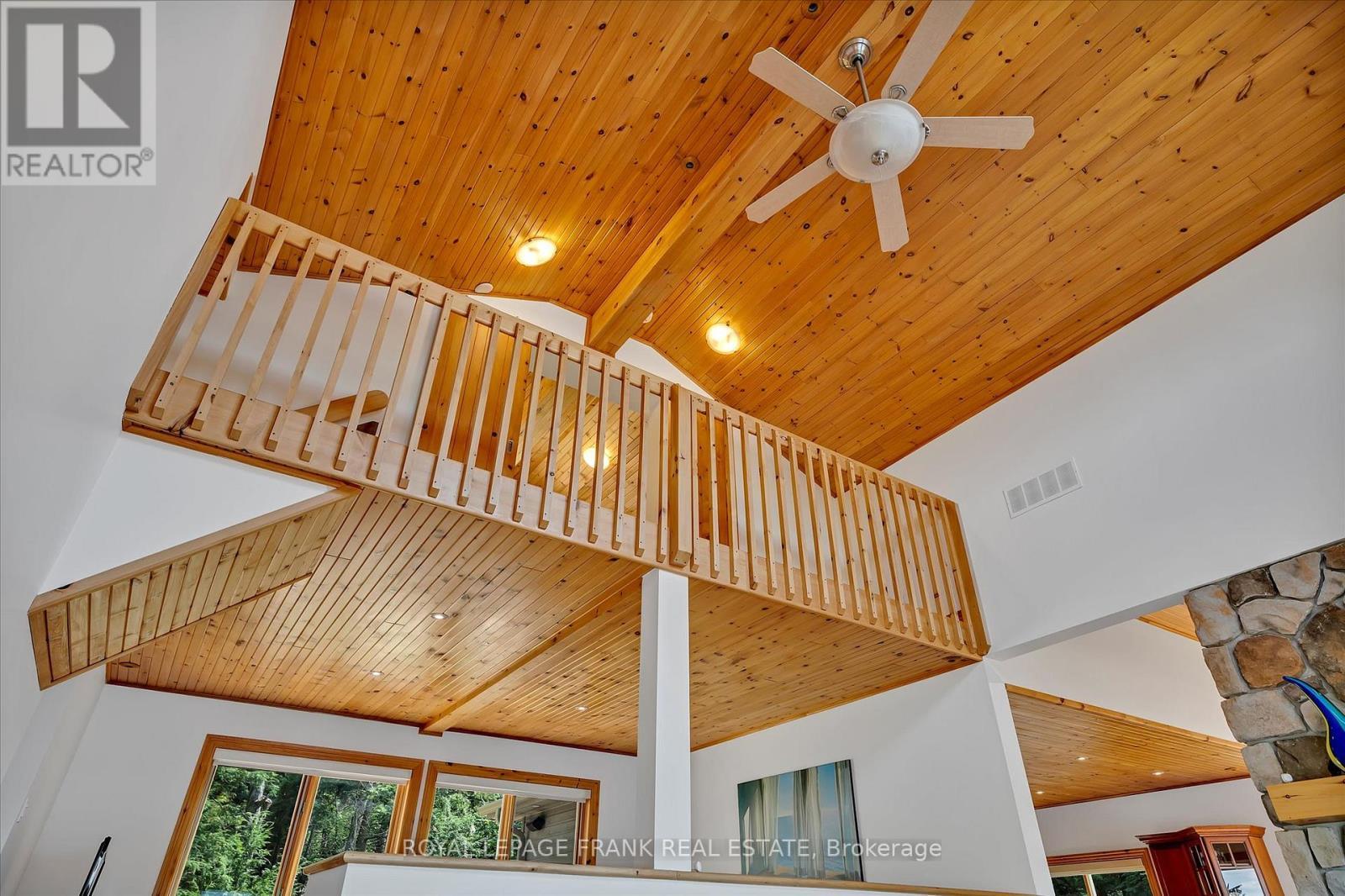 












484 JUNIPER ISLAND

,
Douro-Dummer,




Ontario
K0L2C0

