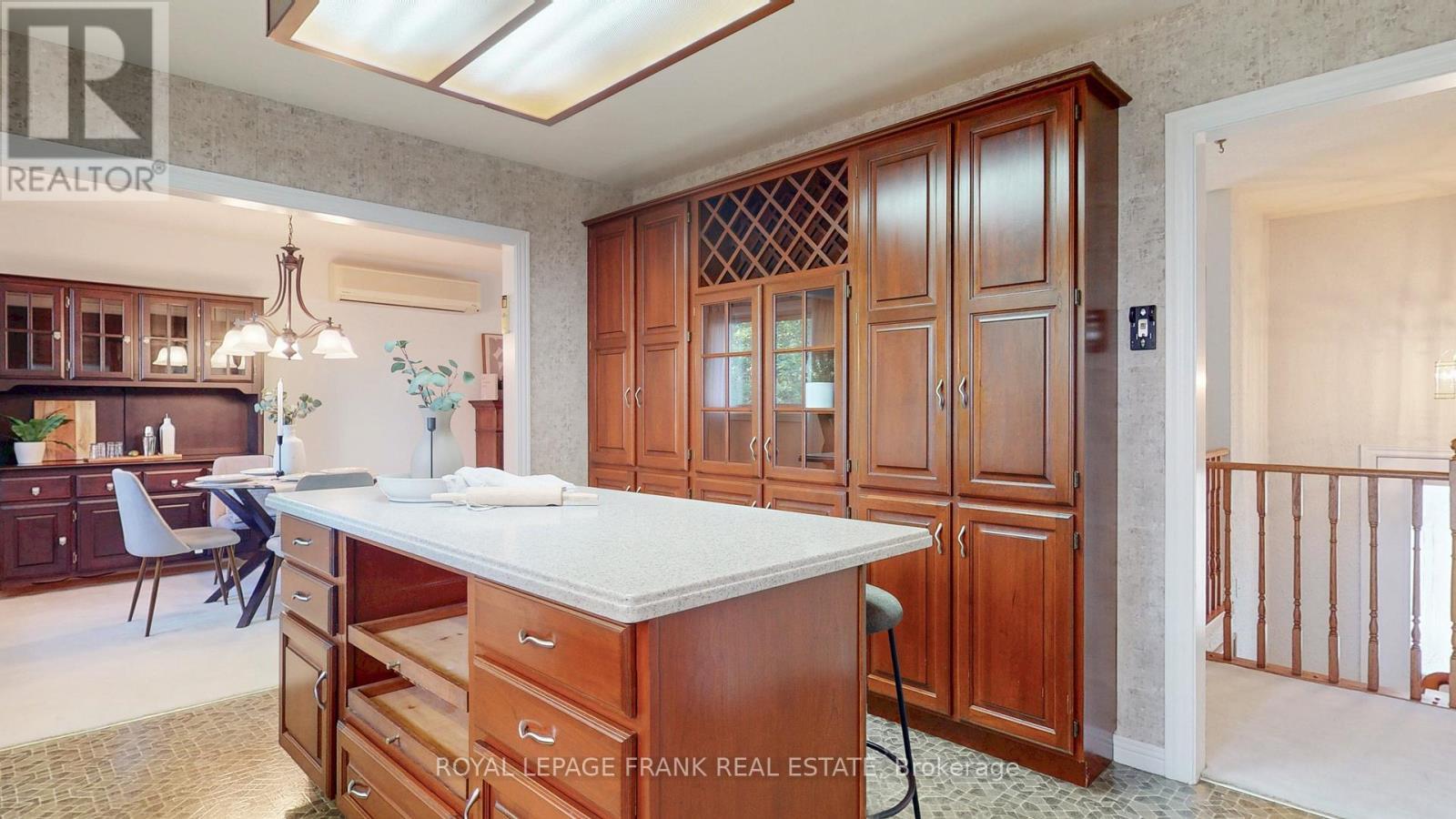 












655 BERMUDA AVENUE

,
Oshawa (Northglen),




Ontario
L1J6J4

