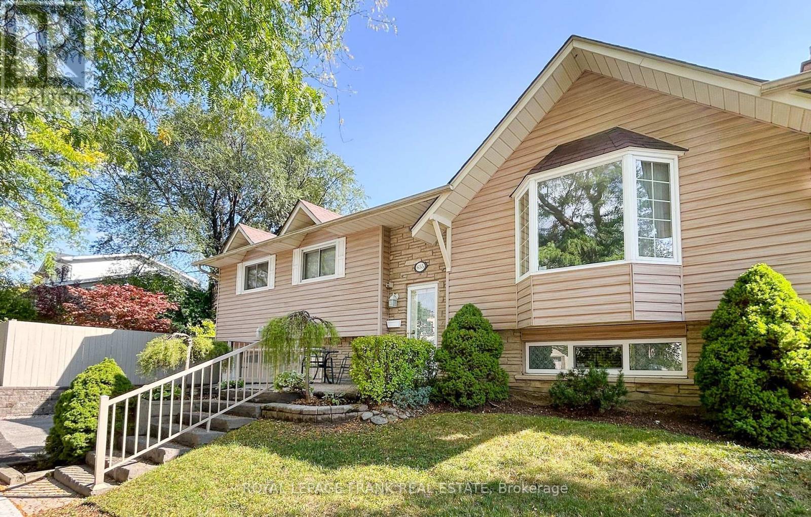 












655 BERMUDA AVENUE

,
Oshawa (Northglen),




Ontario
L1J6J4

