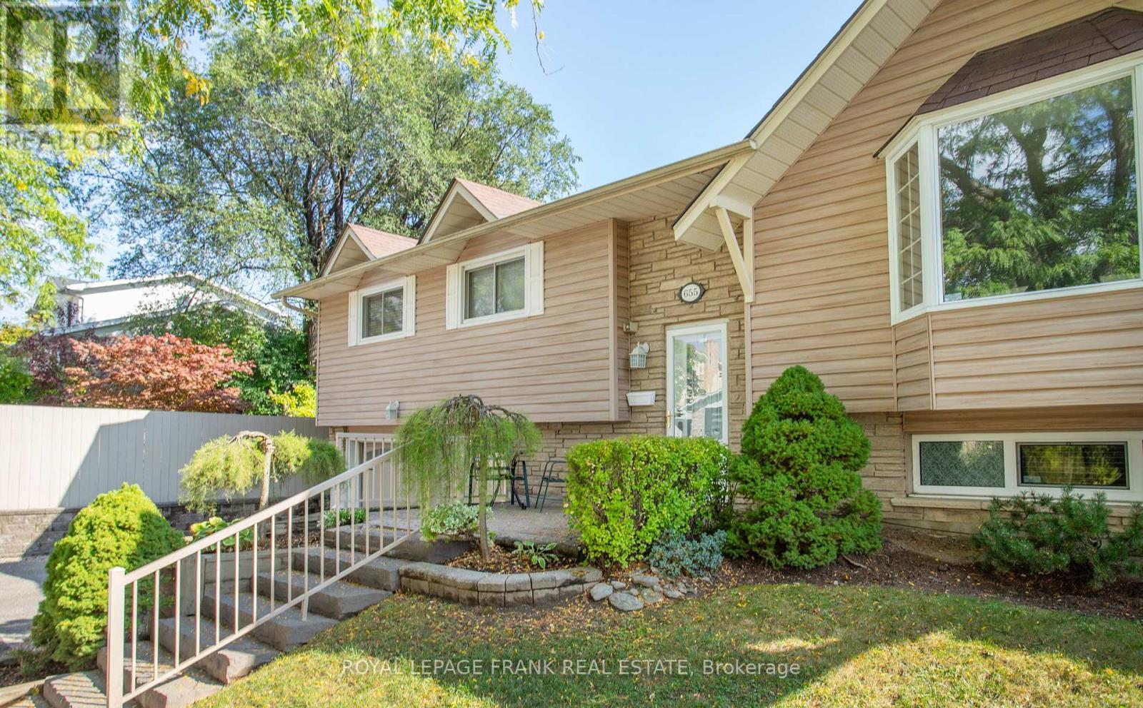 












655 BERMUDA AVENUE

,
Oshawa (Northglen),




Ontario
L1J6J4

